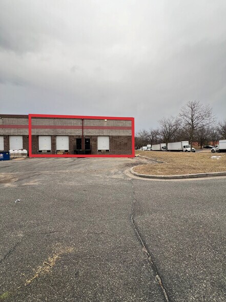 More Photos Of 10610 Iron Bridge Rd, Jessup Warehouse For Lease