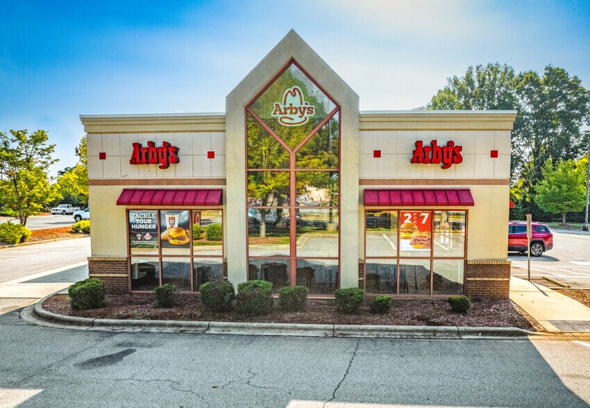 More Photos Of 6109 Bayfield Pky, Concord Fast Food For Lease
