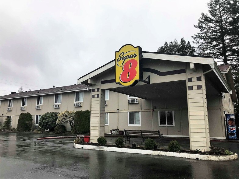 More Photos Of 2943 Northview Cir, Shelton Hotel For Sale