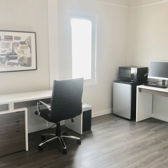 More Photos Of 25 Lewis St, Greenwich Office For Lease