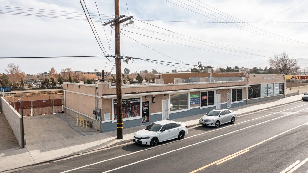 More Photos Of 38262 6th St E, Palmdale Storefront For Sale