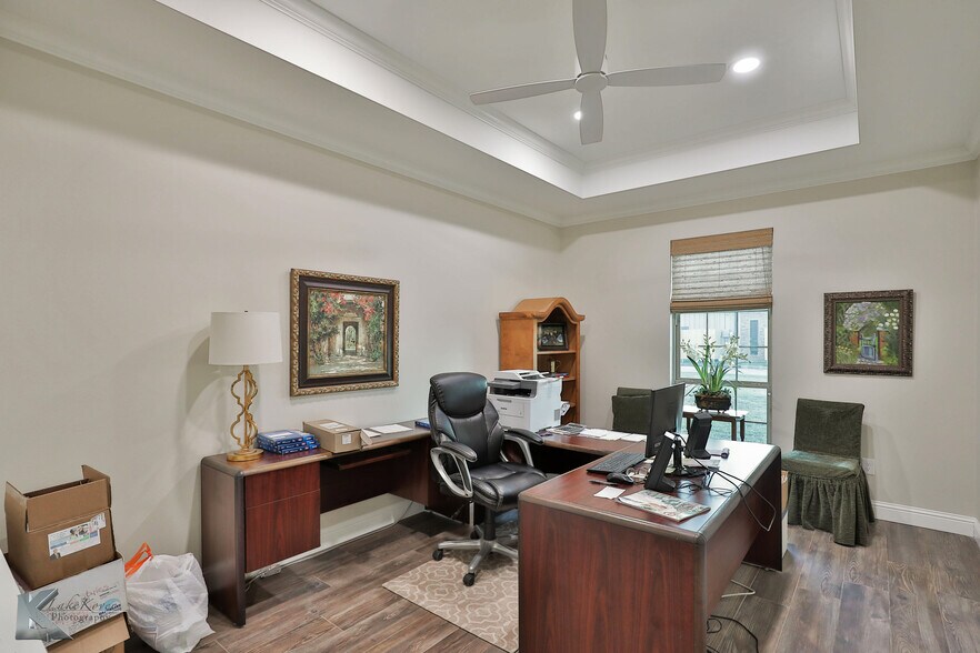 More Photos Of 2150 Industrial Blvd, Abilene Office For Sale