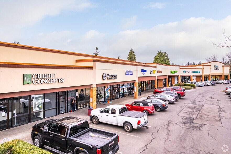More Photos Of 15003-15121 SE McLoughlin Blvd, Milwaukie Storefront For Lease