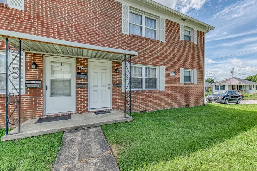 More Photos Of 1300 Holyoke St, Kingsport Apartments For Sale