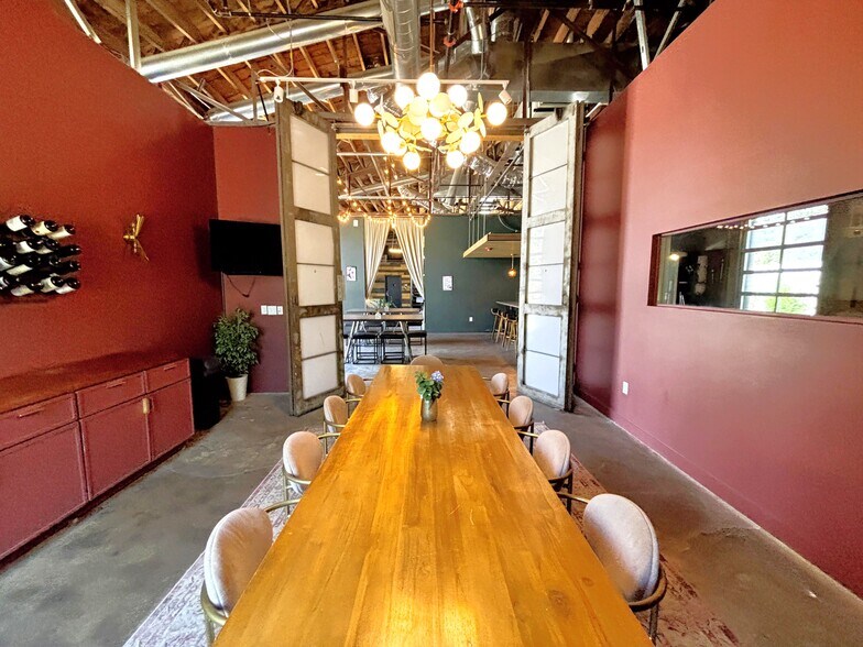 More Photos Of 3845 Lipan St, Denver Freestanding For Sale