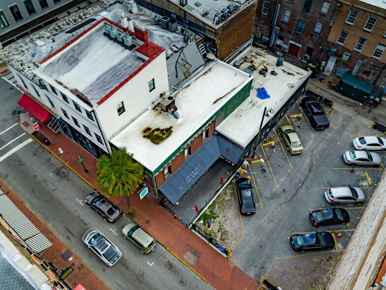 More Photos Of 111 W Congress St, Savannah Storefront Retail Office For Sale