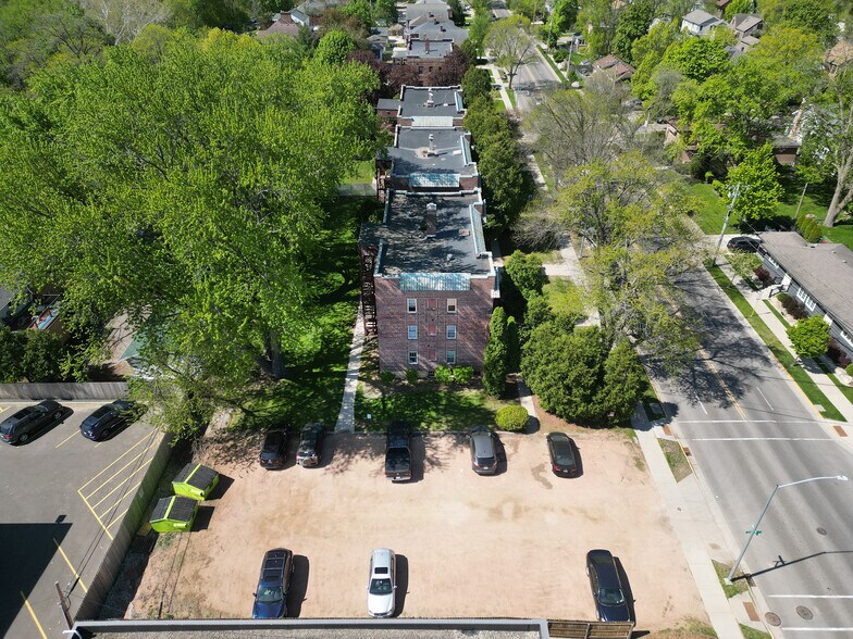 More Photos Of 2821 Monroe St, Madison Apartments For Sale