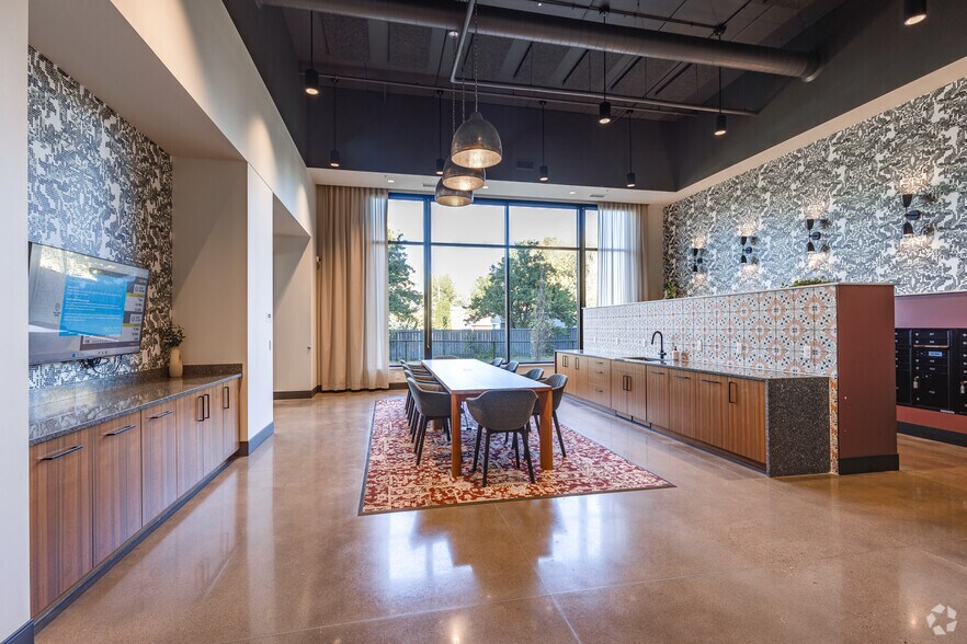 More Photos Of 2301 NE California St, Minneapolis Apartments For Lease