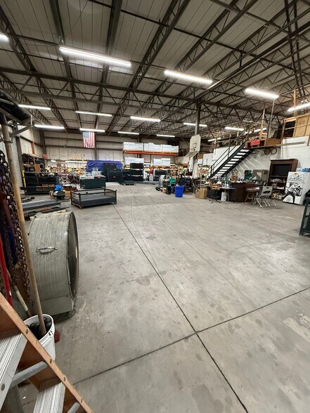 More Photos Of 10784 Satellite Blvd, Orlando Warehouse For Sale