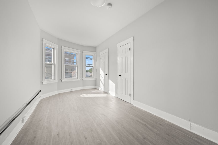 More Photos Of 2336-2342 Barnum Ave, Stratford Apartments For Sale