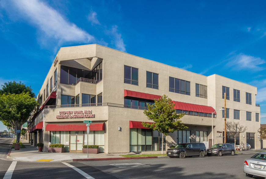 Primary Photo Of 320 S Garfield Ave, Alhambra Medical For Lease