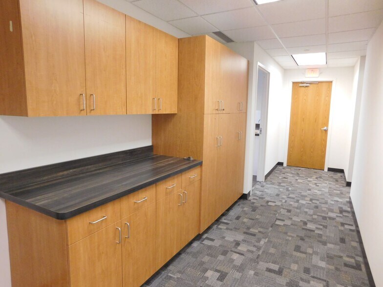 More Photos Of 7300 France Ave S, Edina Medical For Lease
