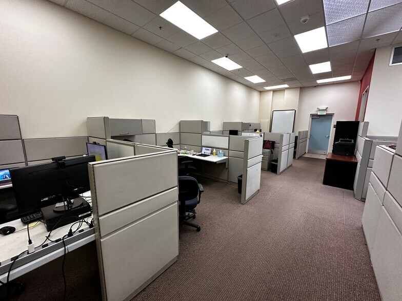 More Photos Of 1292 Kifer Rd, Sunnyvale Light Distribution For Sale