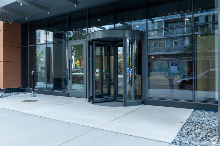 More Photos Of 1717 S Michigan Ave, Chicago Apartments For Lease