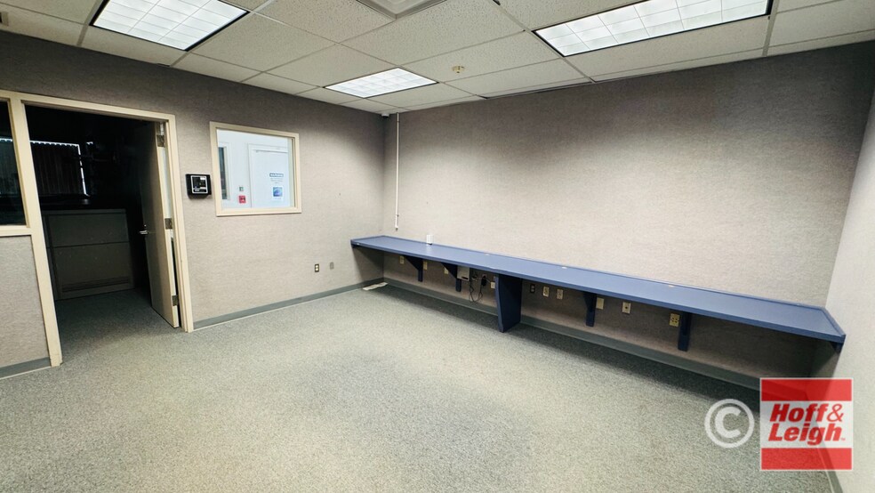 More Photos Of 1280 Sunset Dr, Copley Office For Sale