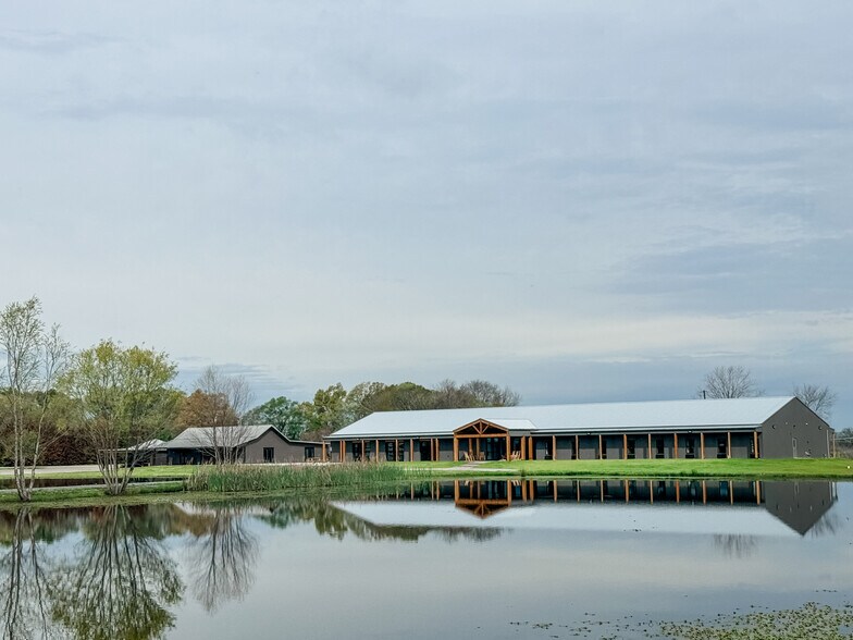 More Photos Of 76 Sunset Ln, Oak Ridge Lodge Meeting Hall For Lease