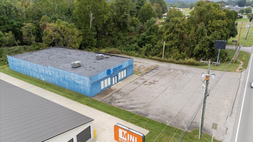 Primary Photo Of 516 Washington St, Ravenswood Freestanding For Lease