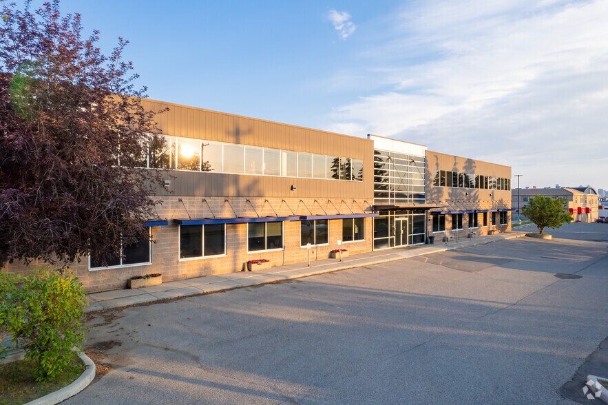 More Photos Of 5799 3rd St SE, Calgary Office For Sale