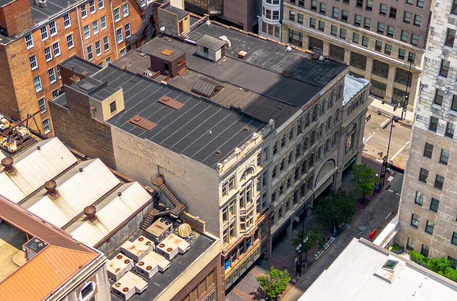 More Photos Of 6 W 4th St, Cincinnati Storefront Retail Office For Sale