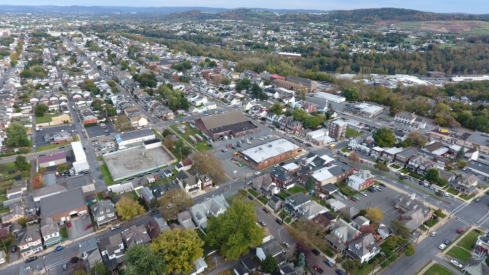 More Photos Of 1733 Washington Blvd, Easton Office For Sale