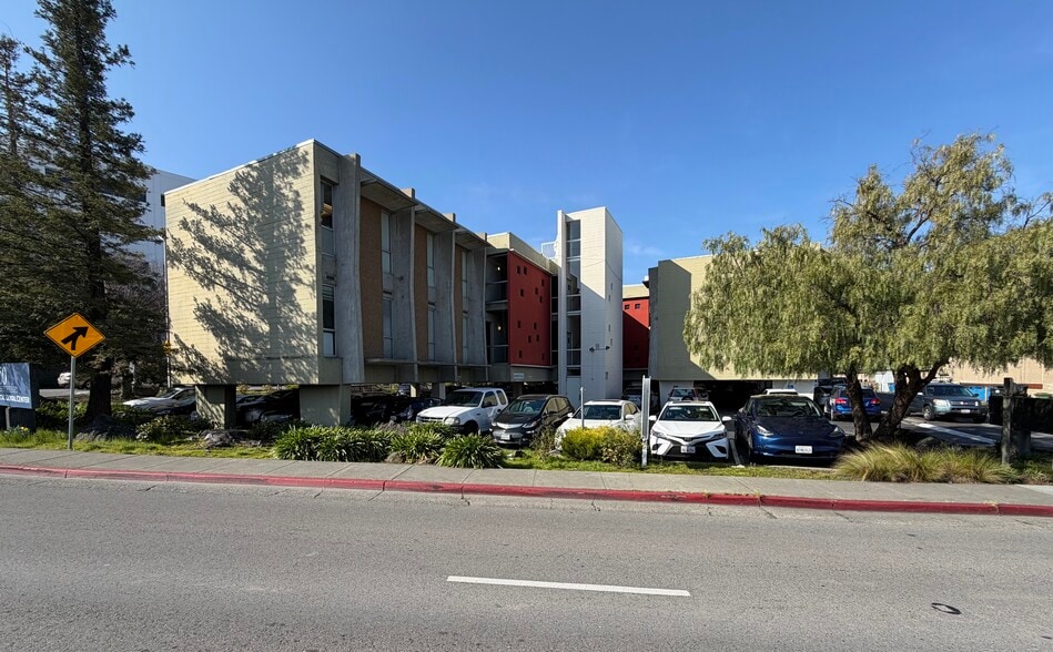 More Photos Of 750 Las Gallinas Ave, San Rafael Medical For Lease