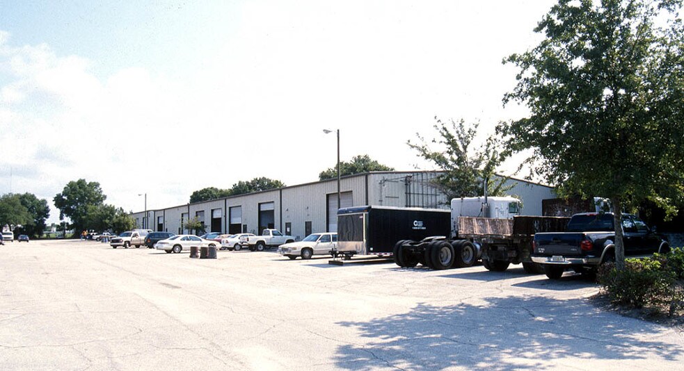 More Photos Of 4302 E 10th Ave, Tampa Warehouse For Lease