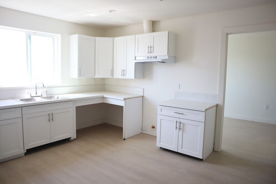 More Photos Of 8717 S Central Ave, Los Angeles Apartments For Sale