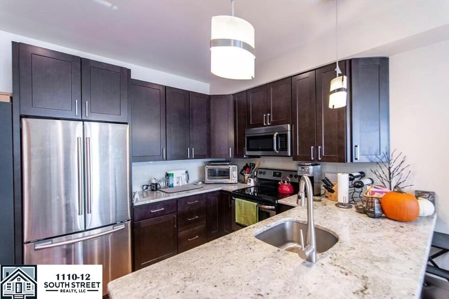 More Photos Of 1110 South St, Philadelphia Storefront Retail Residential For Sale