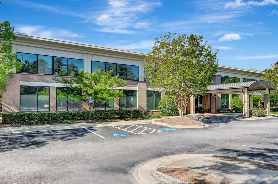 More Photos Of 1035 Southcrest Dr, Stockbridge Unknown For Lease