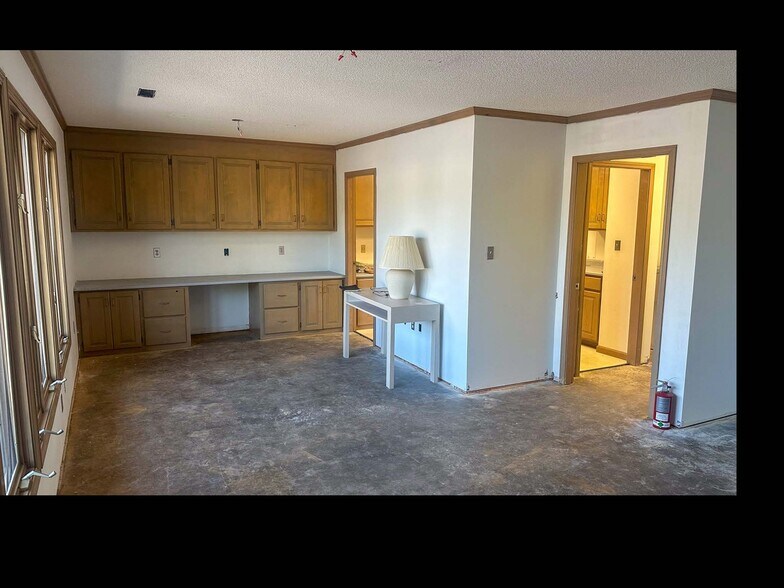 More Photos Of 4200 E North St, Greenville Office For Lease