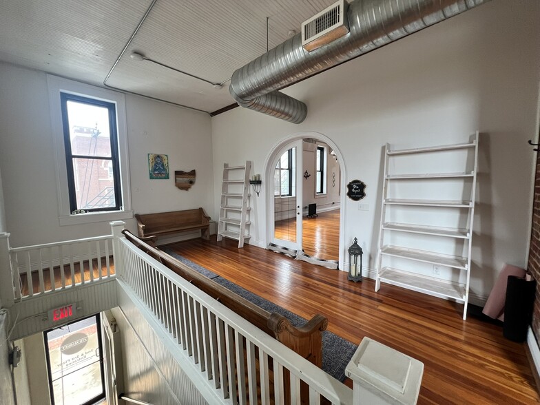 More Photos Of 333 Market St, Zanesville General Retail For Sale