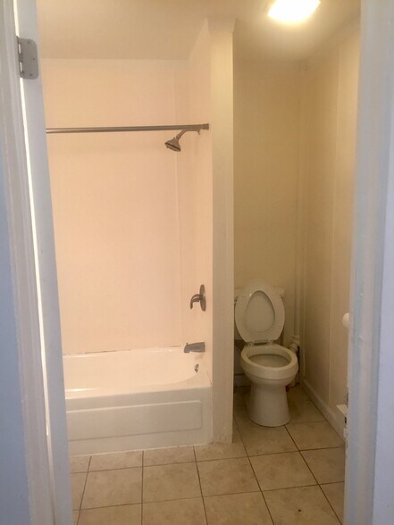 More Photos Of 405 Cogswell Ave, Syracuse Multifamily For Sale