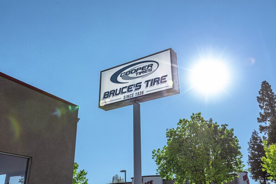 More Photos Of 205-225 W Pacheco Blvd, Los Banos Auto Repair For Sale