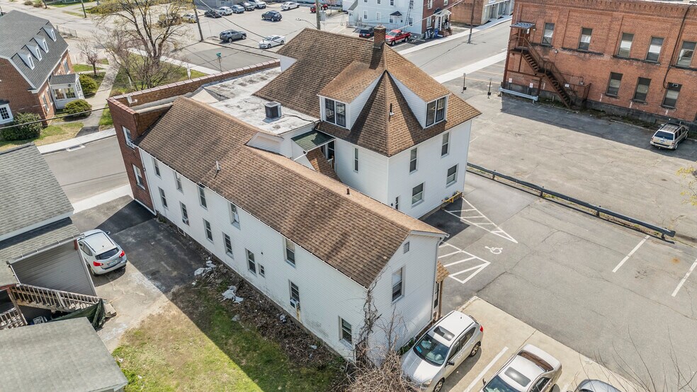 More Photos Of 45 Elm St, Winsted Apartments For Sale