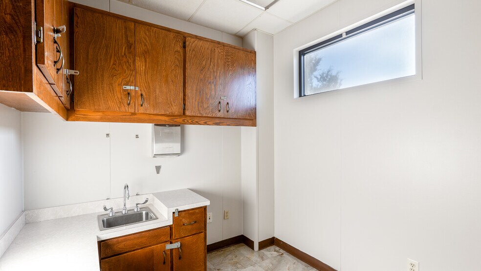 More Photos Of 1201 Briarcrest Dr, Bryan Medical For Sale