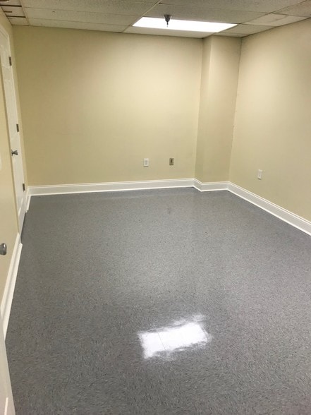 More Photos Of 3130 Reynolds Rd, Lakeland Distribution For Lease