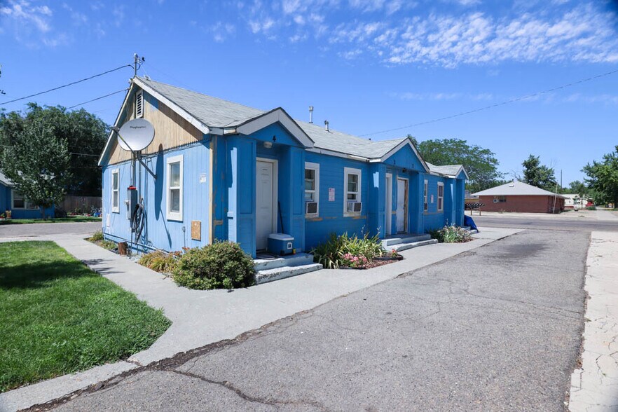 More Photos Of 124 NW 4th Ave, Ontario Apartments For Sale