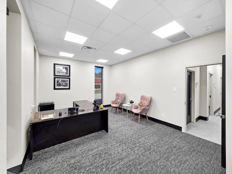 More Photos Of 3410 I-10 W, Orange Office For Sale