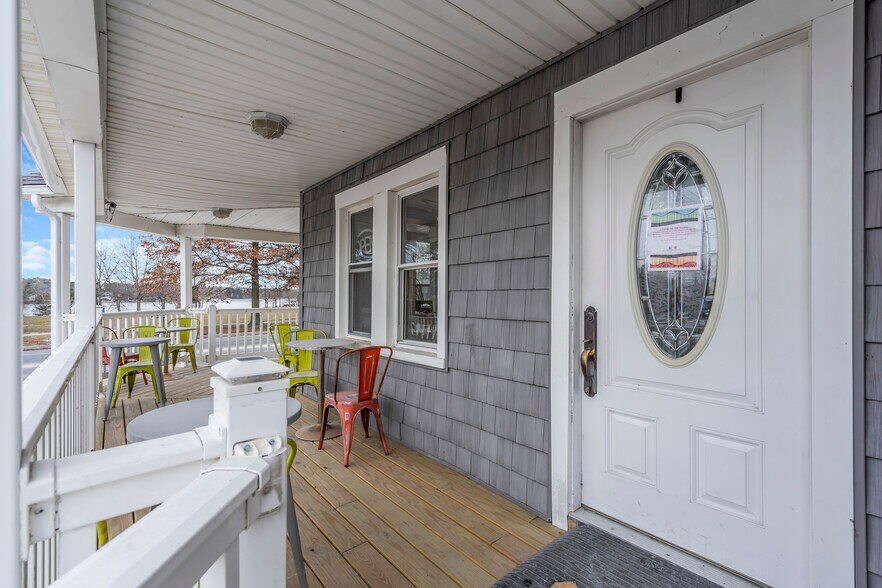 More Photos Of 59 N Main St, Manahawkin Freestanding For Sale