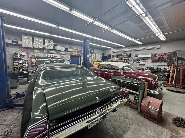 More Photos Of 6027 Ritchie Hwy, Brooklyn Freestanding For Sale