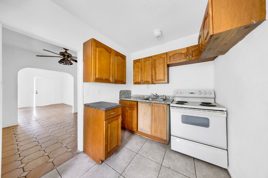 More Photos Of 2728 Sw 3rd St, Miami Multifamily For Sale
