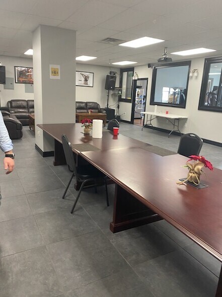 More Photos Of 529 Sutter Ave, Brooklyn Flex For Lease