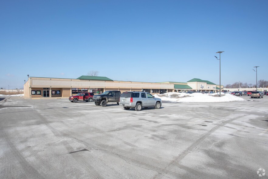 More Photos Of 1215-1329 24th St, Port Huron Unknown For Lease