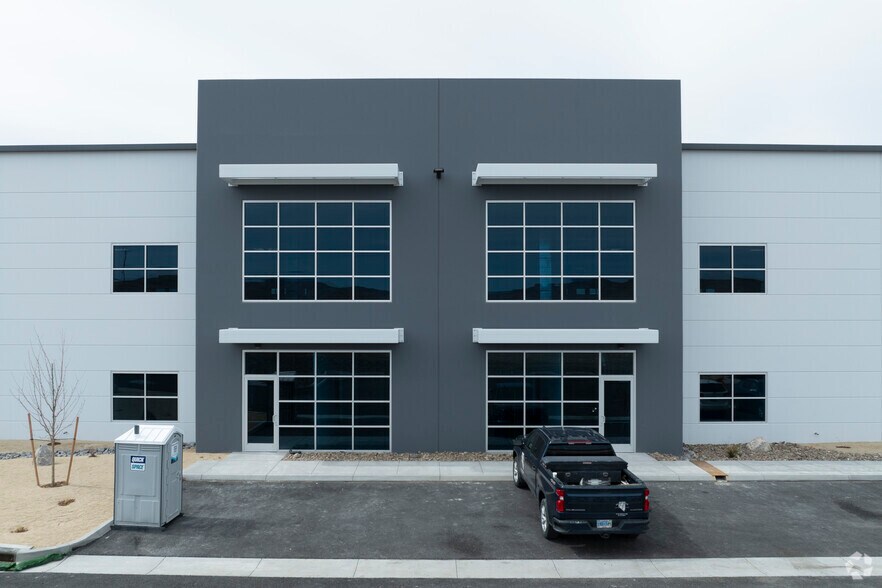 More Photos Of 75 Italy Drive, Sparks Industrial For Lease