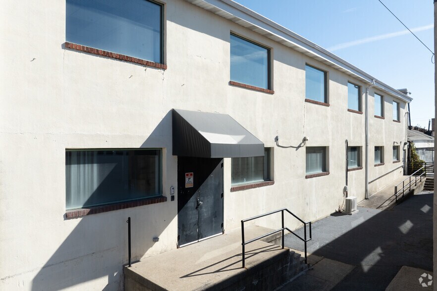 More Photos Of 429 Getty Ave, Clifton Office For Lease