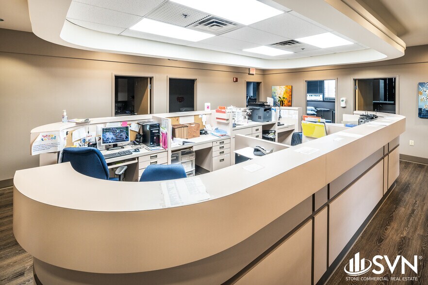 More Photos Of 1401 Harrodsburg Rd, Lexington Medical For Lease