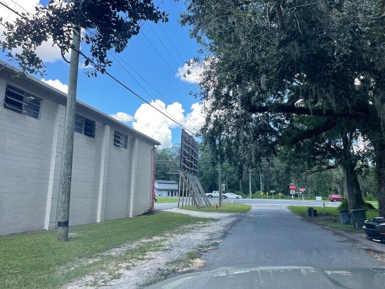 More Photos Of 4450 S Pine Ave, Ocala Warehouse For Lease