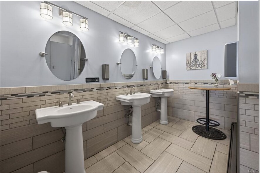 More Photos Of 916 County Road 37, Central Square Restaurant For Sale