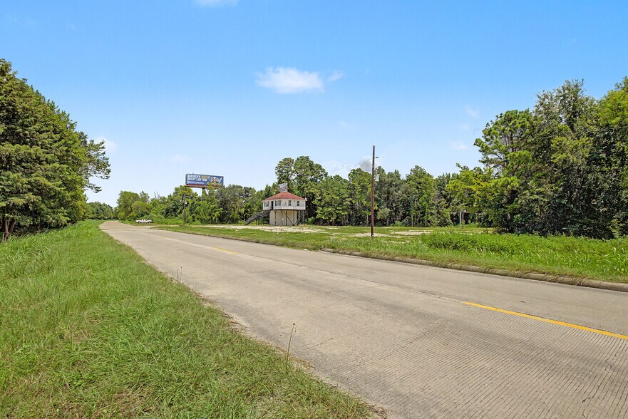 More Photos Of 14815 Interstate 45 S, Conroe Office For Lease