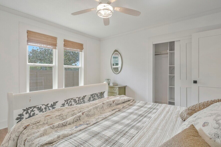 More Photos Of 6682 Ravine St, Milton Office Residential For Sale